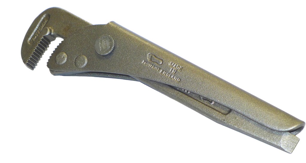 Footprint Pipe Wrench